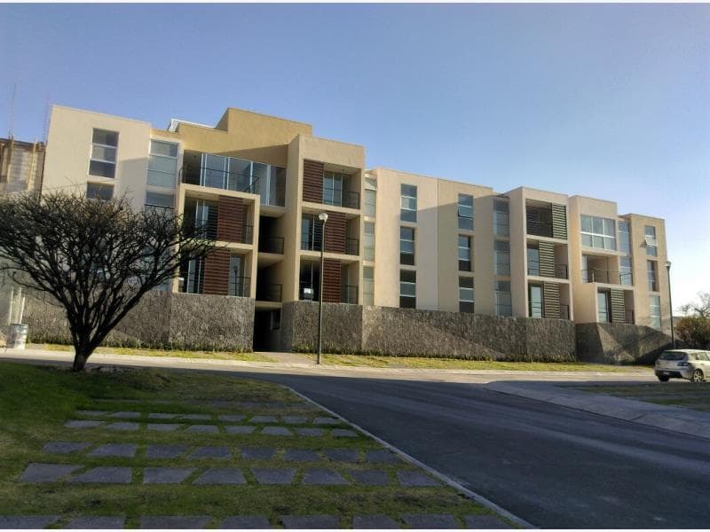 Departamento en venta en Fraccionamiento Privado Condesa Cimatario cerca del Centro Sur - 2