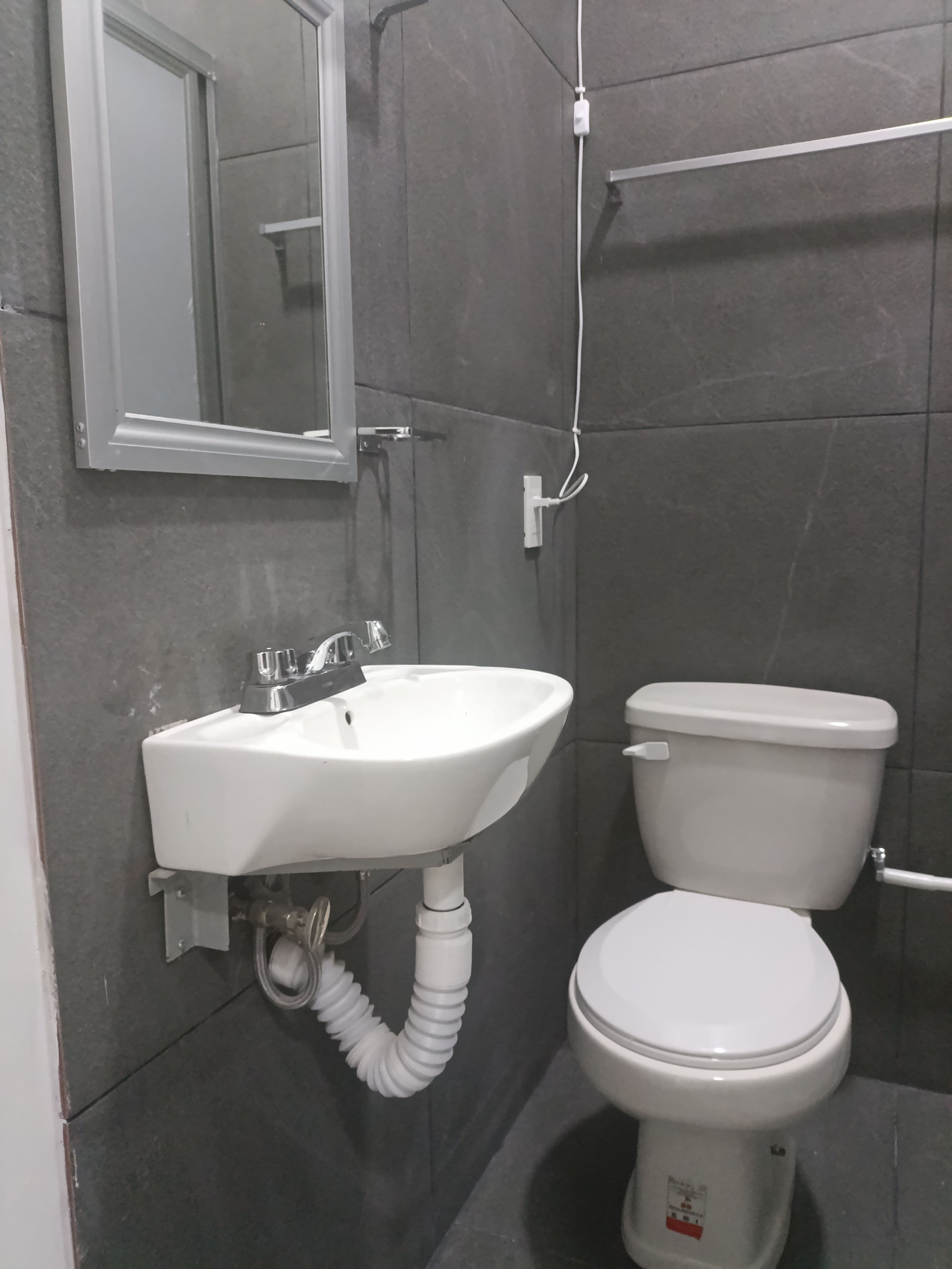 Locales Comerciales en Renta en Querétaro, Colonia Manantiales - 4