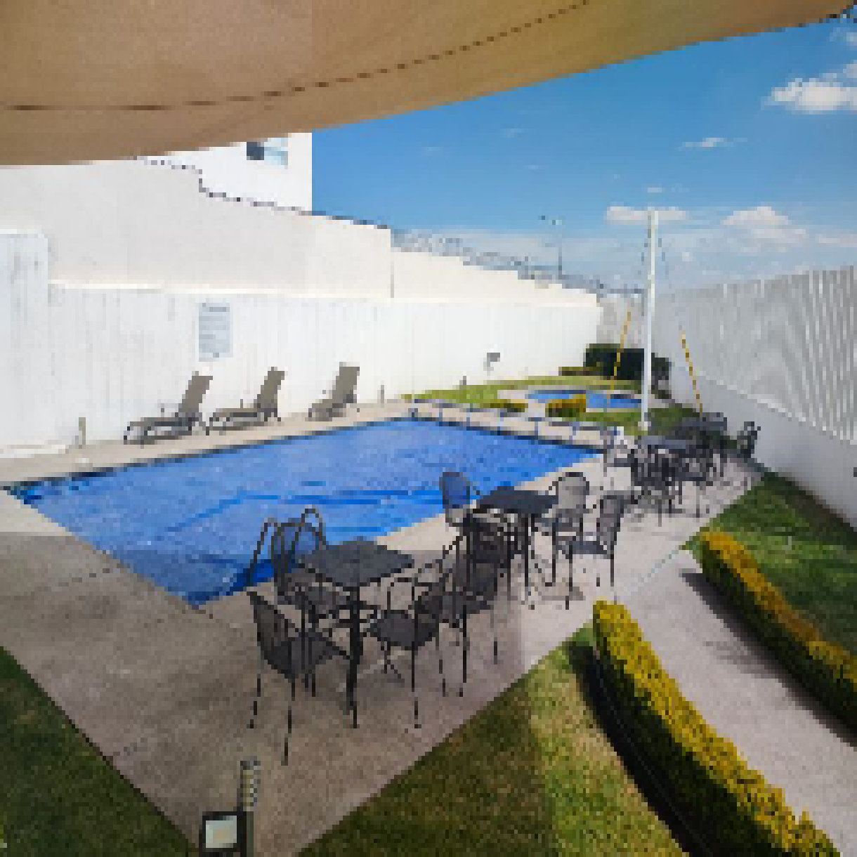 RESIDENCIA EN VENTA EN EL REFUGIO - 4